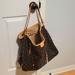 Louis Vuitton purse
